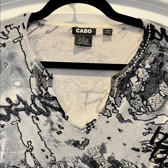 Women's Sweater black and silver gray with embellishments around the neck - Picture 2 of 6